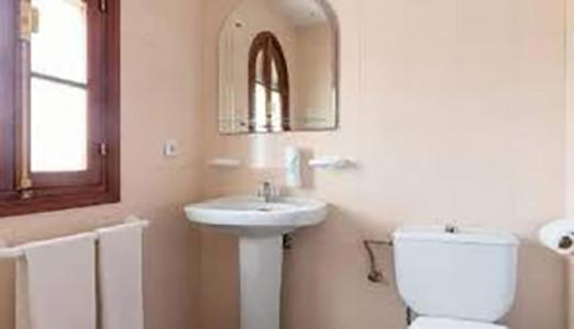 Hostal-Restaurante El Paisano Guadalema de los Quinteros Екстериор снимка